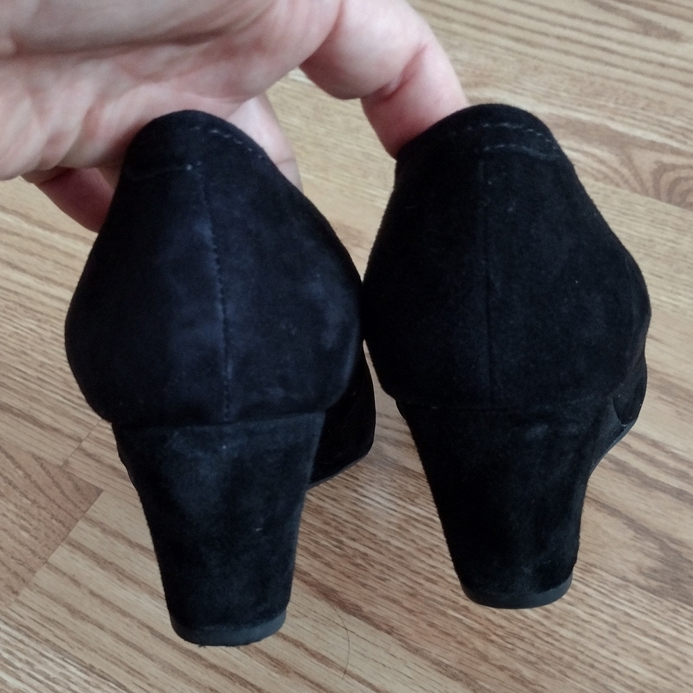 GEOX Elegant Black and Green Suede Women's Shoes - Picture 5 of 9